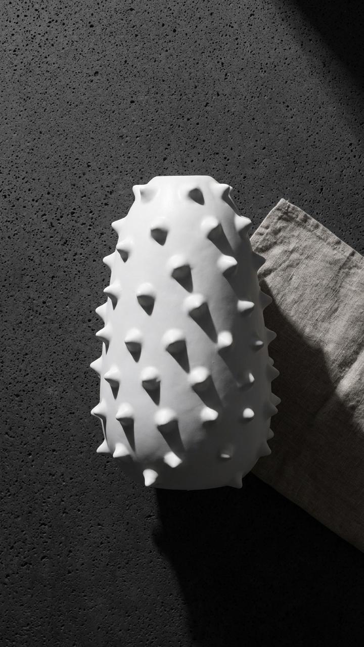Spiked Alabaster